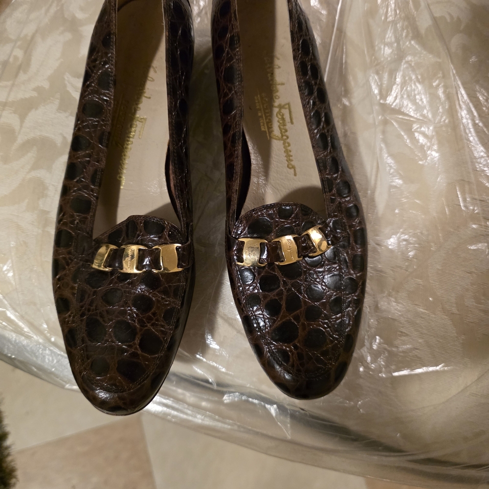 Salvatore Ferragamo Dark Brown Croc-Embossed Leather Loafers with Gold Chain